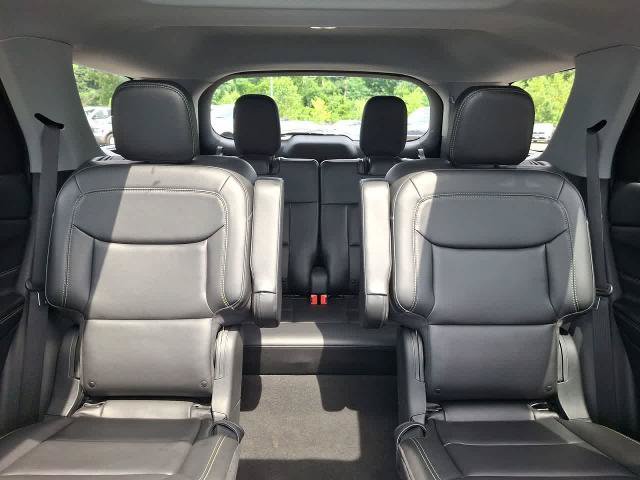 Certified 2023 Ford Explorer XLT w/ Equipment Group 202A AWD/4WD image 13