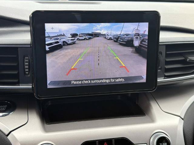 Certified 2022 Ford Explorer XLT w/ Equipment Group 202A RWD image 28