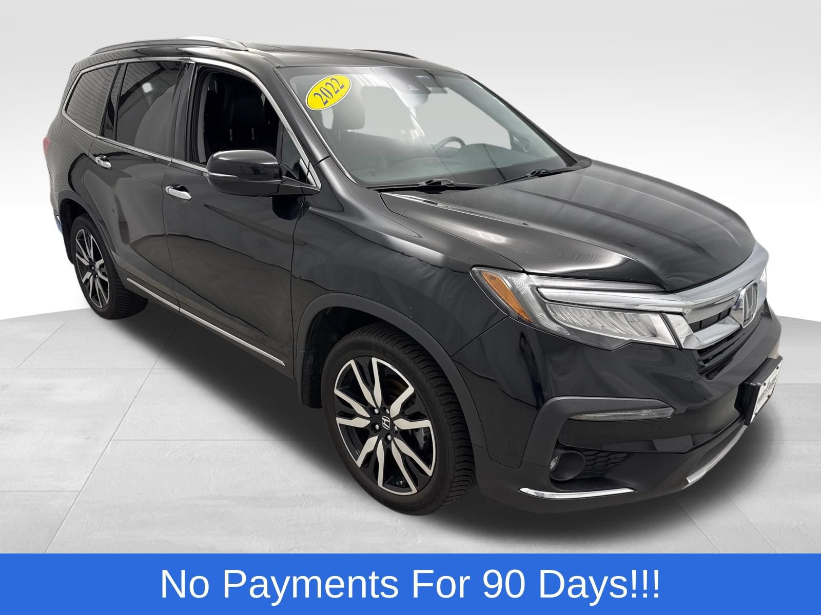 Used 2022 Honda Pilot Touring image 1