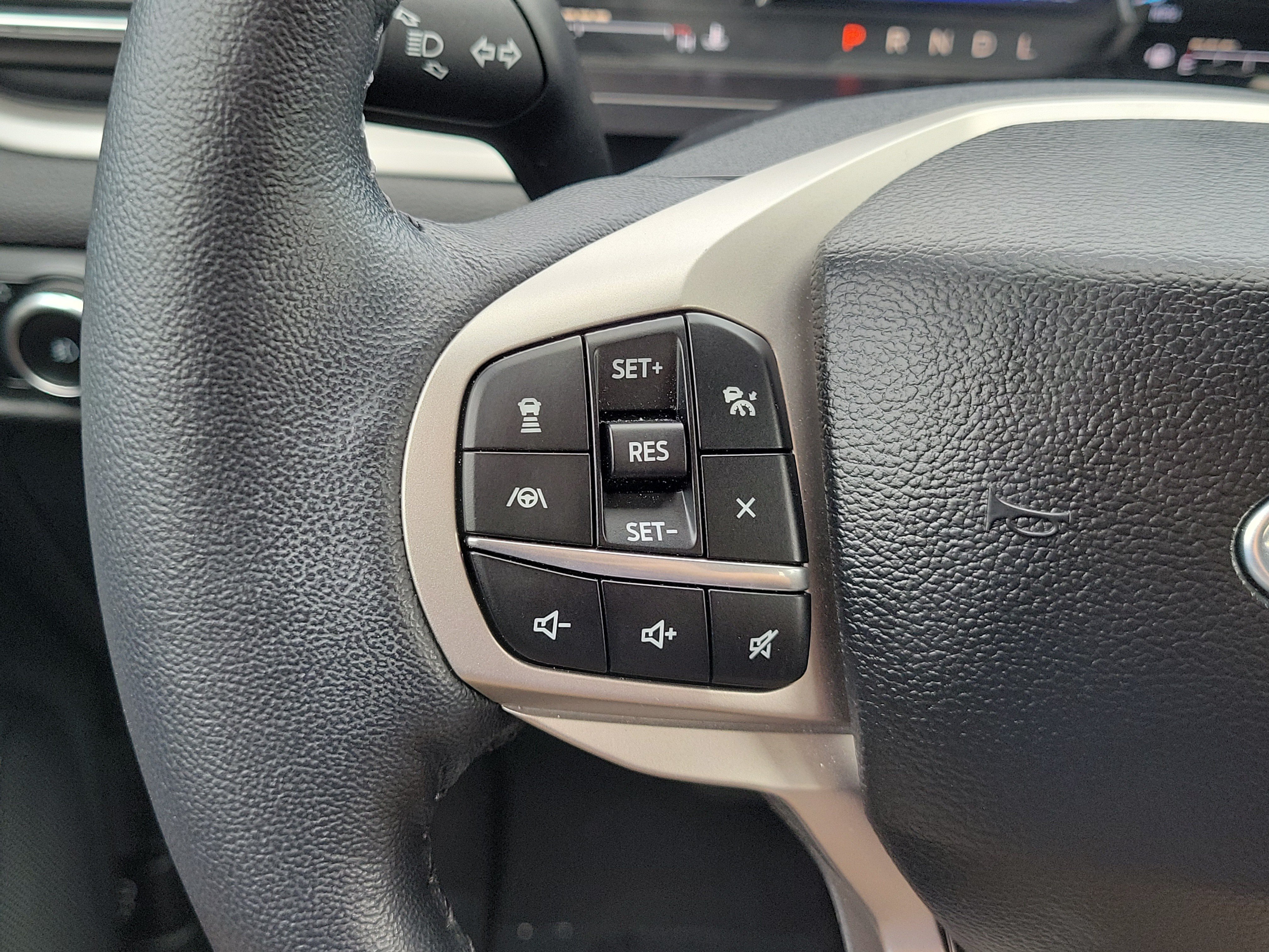 Certified 2023 Ford Explorer XLT w/ Equipment Group 202A RWD image 26