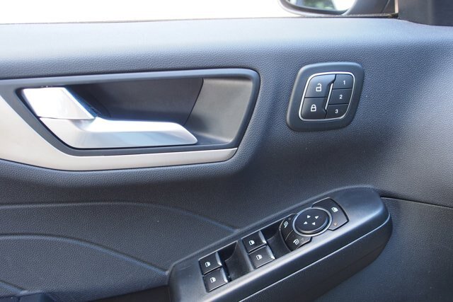 Certified 2022 Ford Escape SEL w/ Technology Package FWD image 20