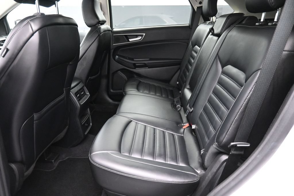 Certified 2024 Ford Edge SEL AWD/4WD image 2