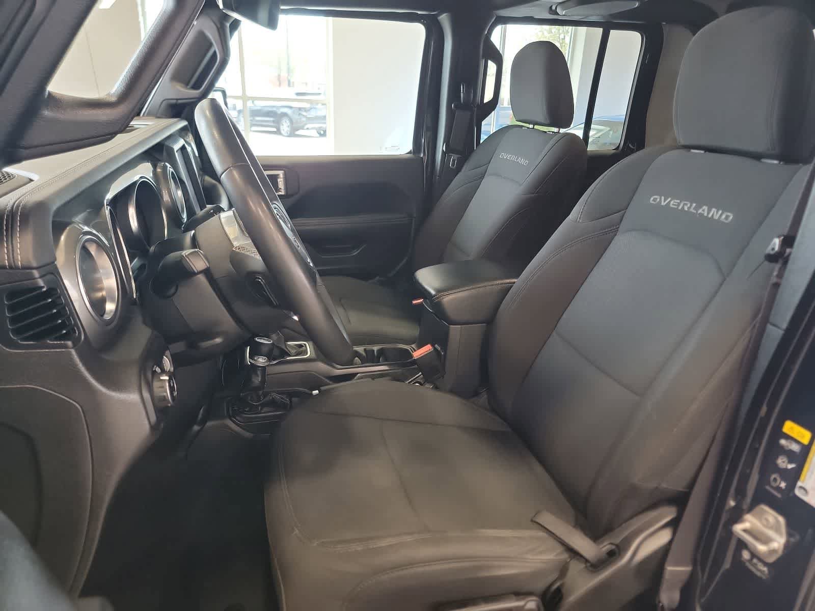 Used 2023 Jeep Gladiator Overland AWD/4WD image 10