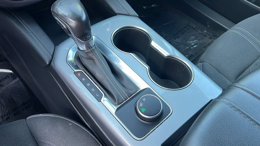 Used 2020 Chevrolet Blazer LT FWD image 17