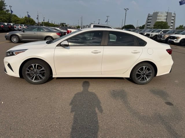 Used 2023 Kia Forte LXS w/ LXS Technology Package FWD image 9