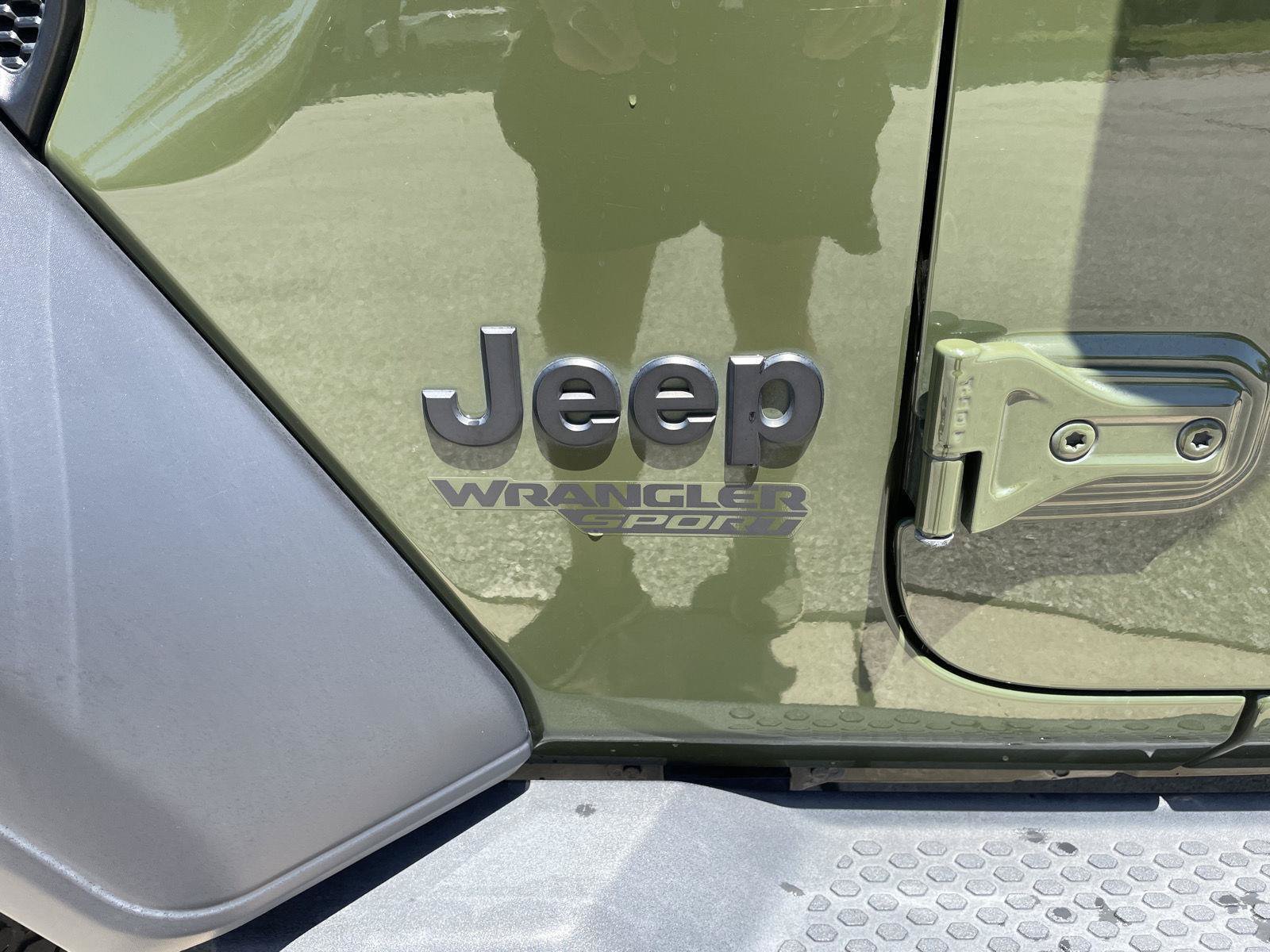 Used 2021 Jeep Wrangler Sport AWD/4WD image 32
