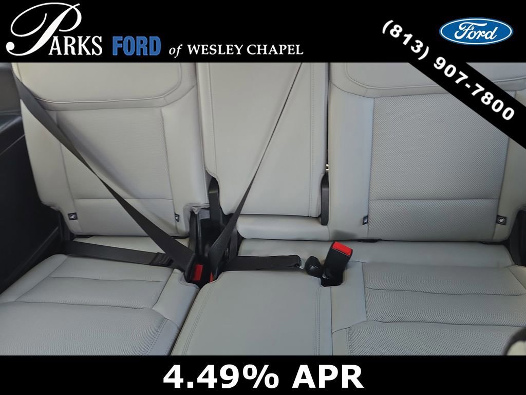 Certified 2025 Ford Expedition Platinum w/ Driver's Package image 17