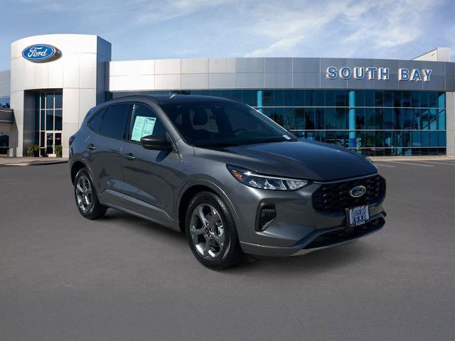 Certified 2023 Ford Escape ST-Line w/ Tech Pack #1 FWD image 7