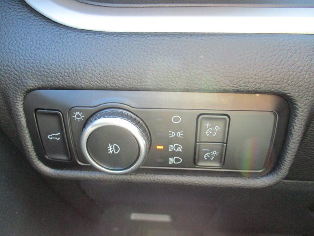 Certified 2024 Ford Explorer XLT w/ Equipment Group 202A AWD/4WD image 25