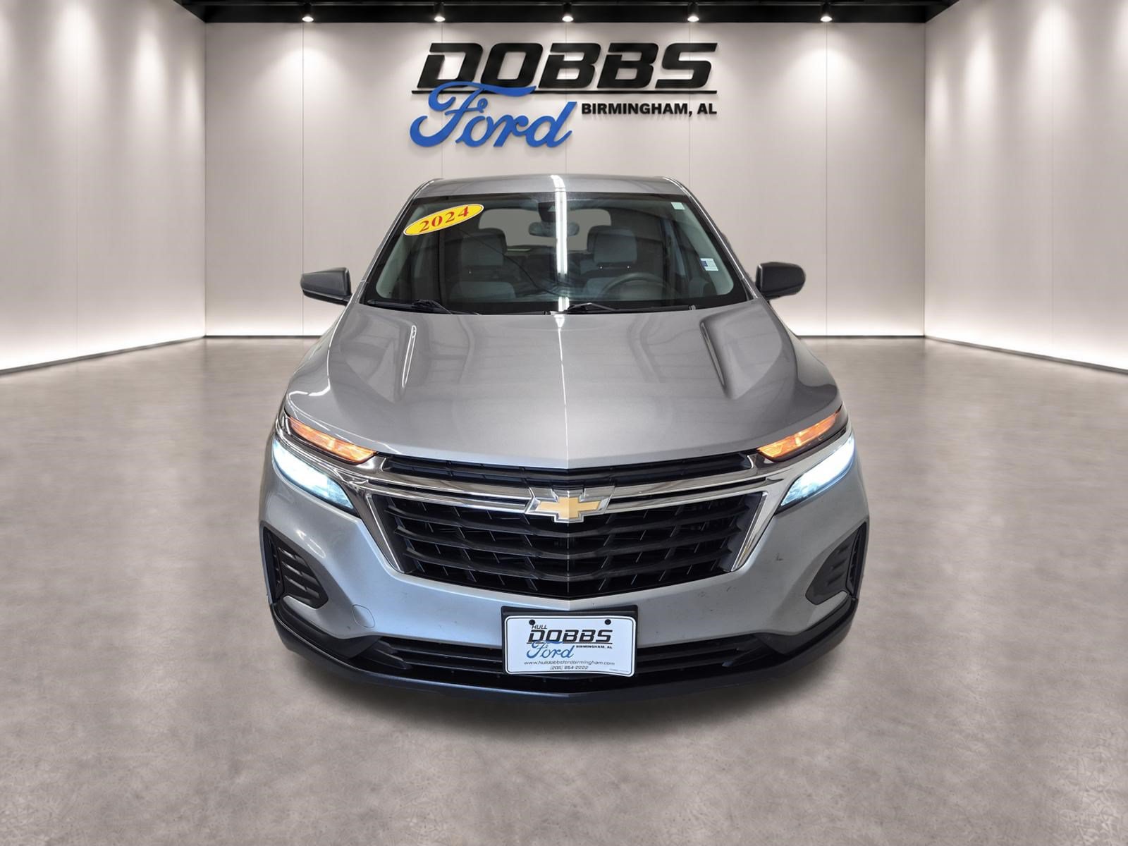 Used 2024 Chevrolet Equinox LS FWD image 2