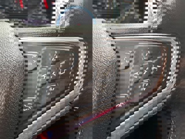 Used 2018 Chevrolet Equinox LT image 16