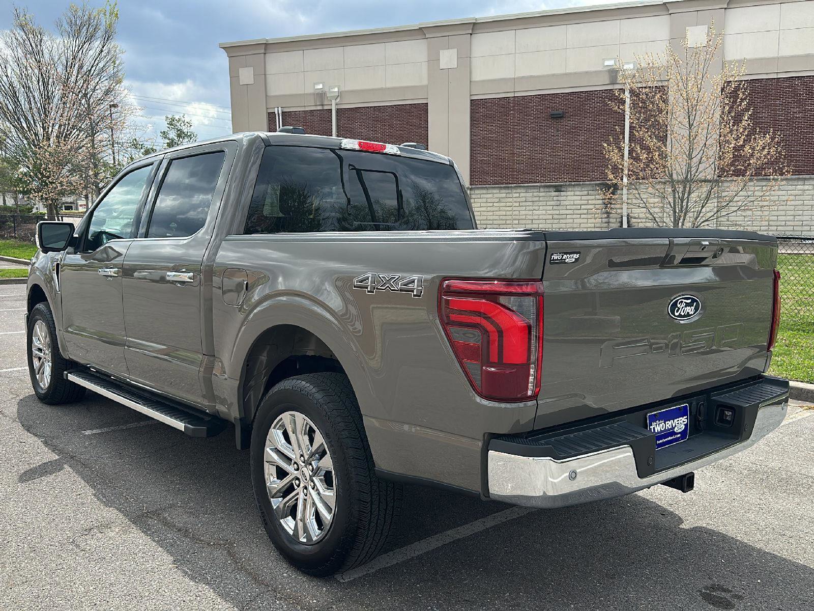 Certified 2025 Ford F150 Lariat w/ Equipment Group 501A Mid image 3