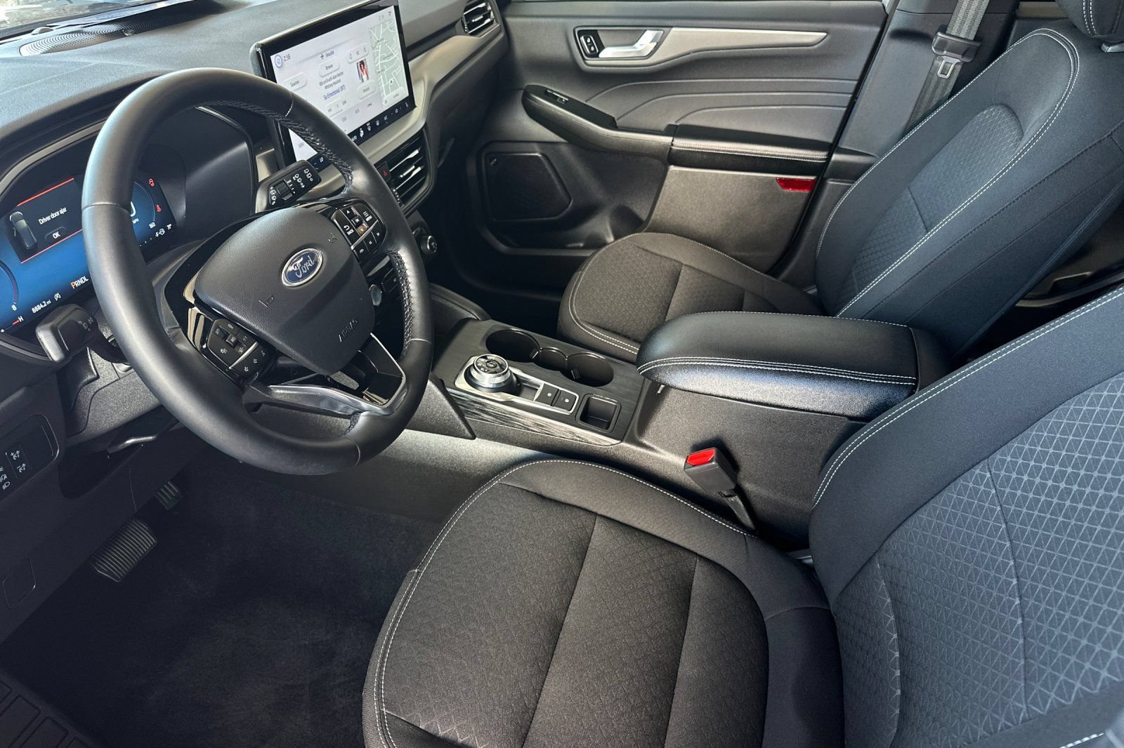 Certified 2024 Ford Escape Active w/ Tech Pack #2 FWD image 9