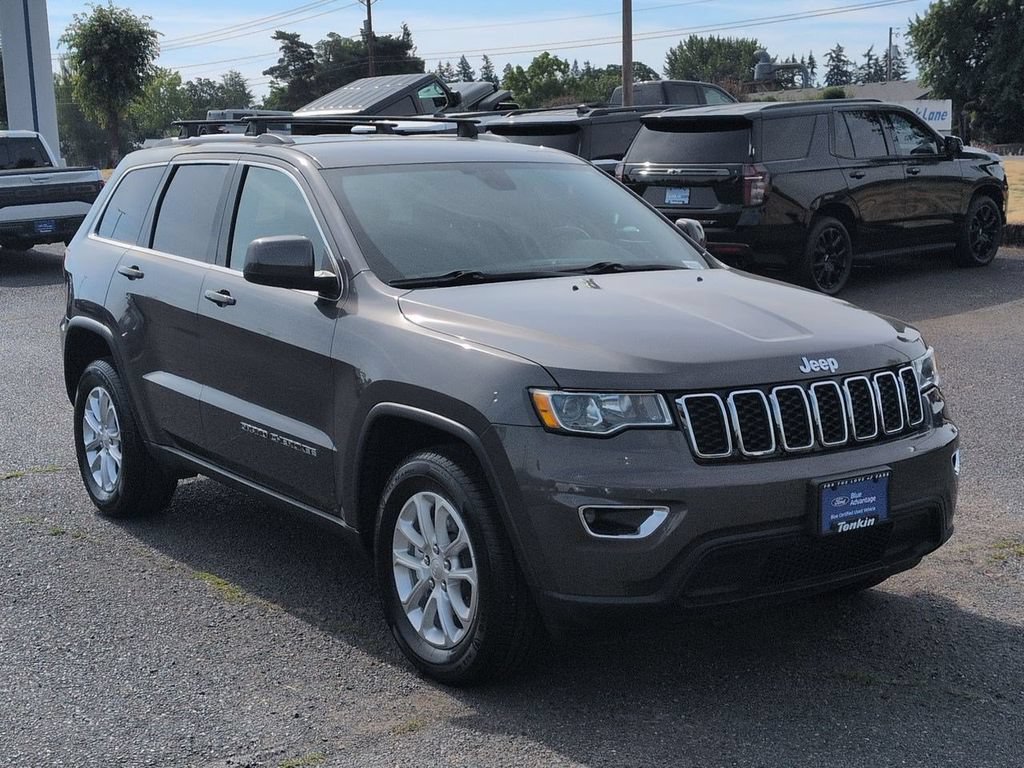 Used 2021 Jeep Grand Cherokee Laredo AWD/4WD image 7