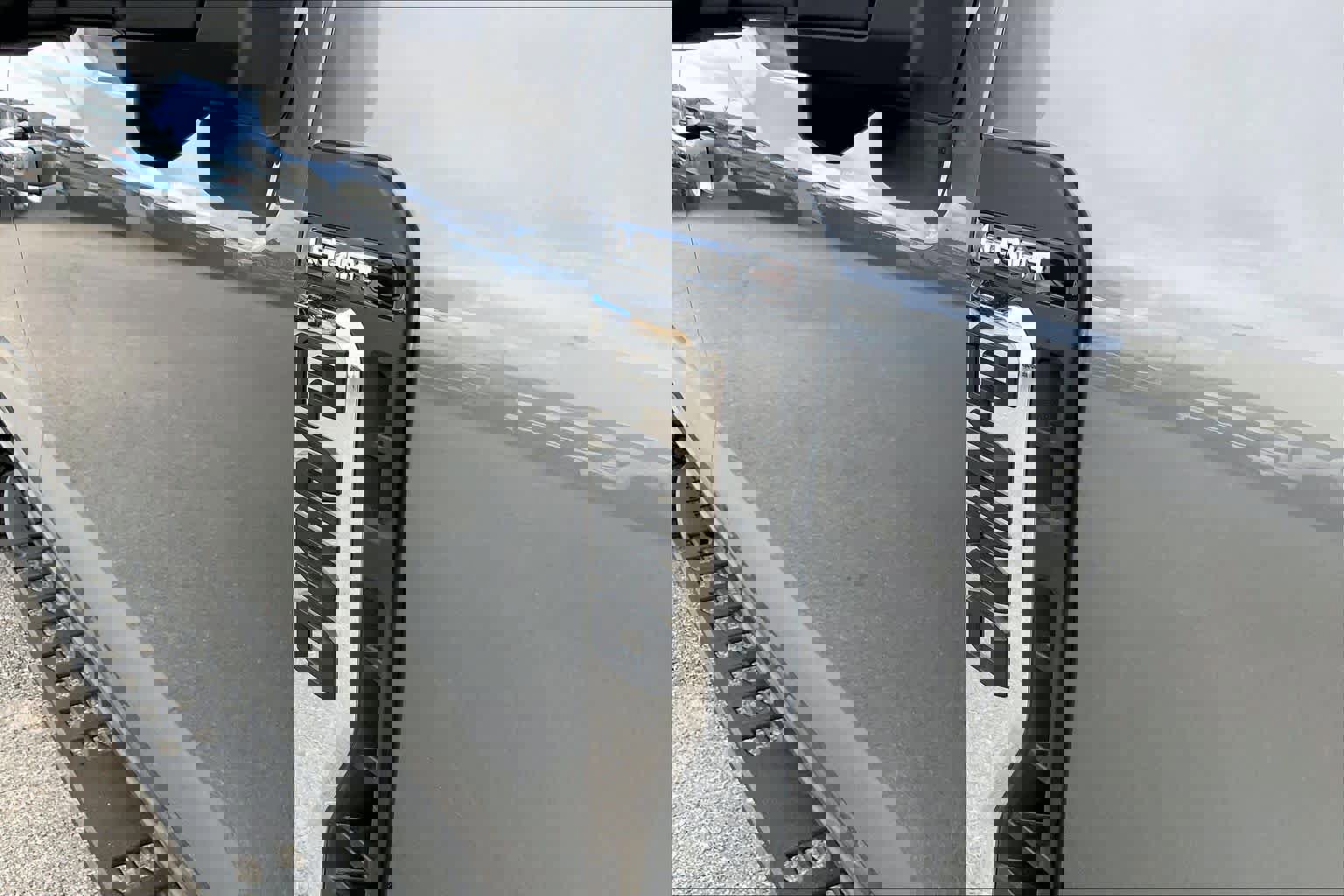 Certified 2025 Ford F250 Lariat w/ Tremor Off-Road Package image 30