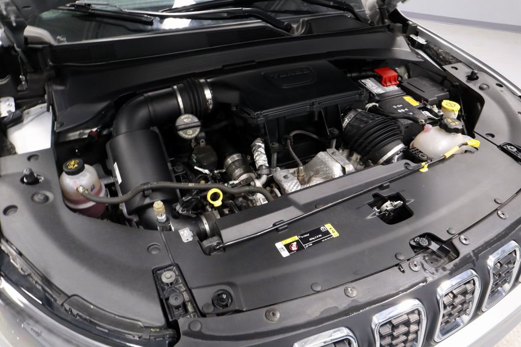 Used 2025 Jeep Compass Latitude image 14