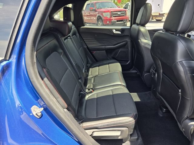 Certified 2023 Ford Escape ST-Line w/ Tech Pack #1 AWD/4WD image 17
