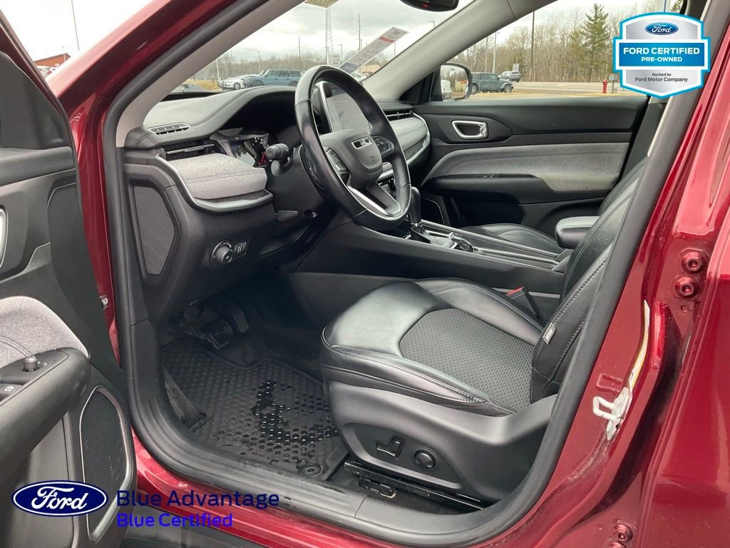 Used 2022 Jeep Compass Latitude w/ Convenience Group AWD/4WD image 17