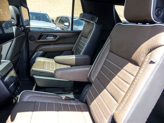 Used 2026 GMC Yukon Denali Ultimate AWD/4WD image 19