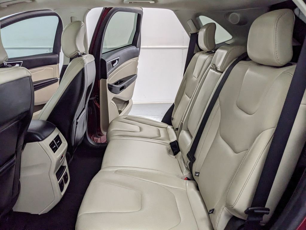 Certified 2019 Ford Edge Titanium w/ Equipment Group 301A AWD/4WD image 18