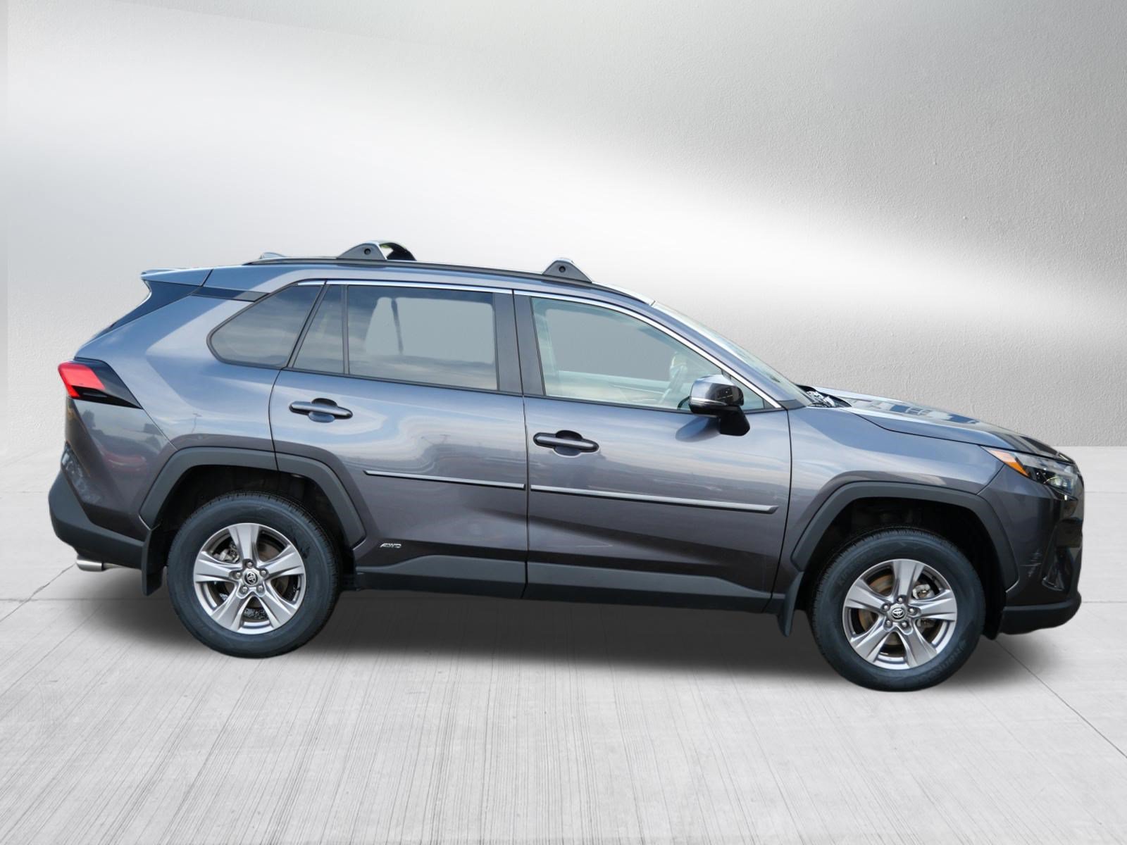 Used 2024 Toyota RAV4 XLE w/ Convenience Package AWD/4WD image 8