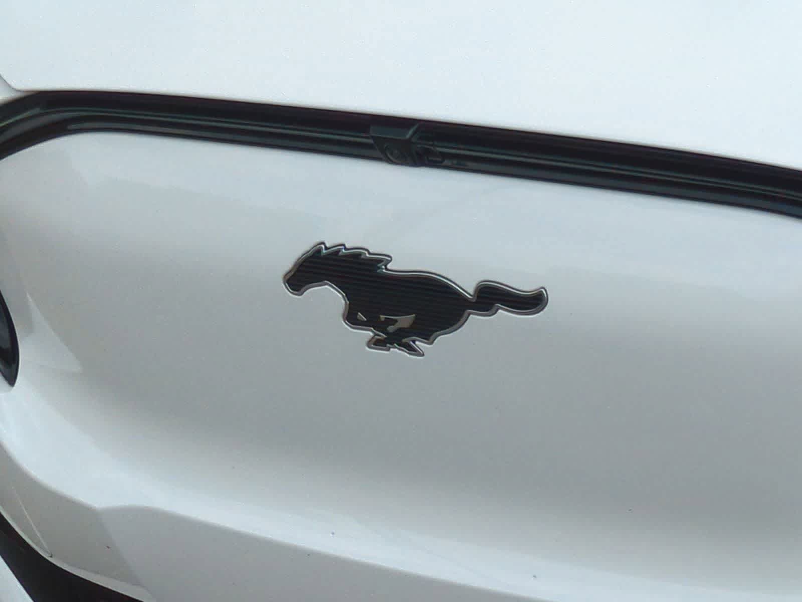 Certified 2025 Ford Mustang Mach-E Premium AWD/4WD image 9