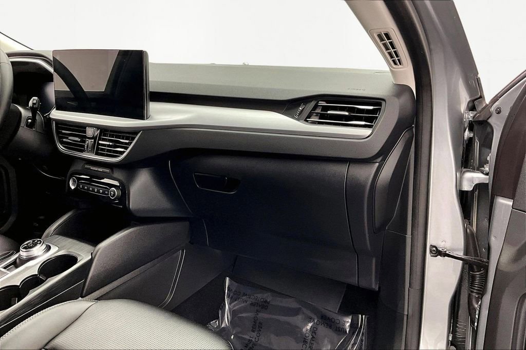 Certified 2023 Ford Escape Platinum image 17