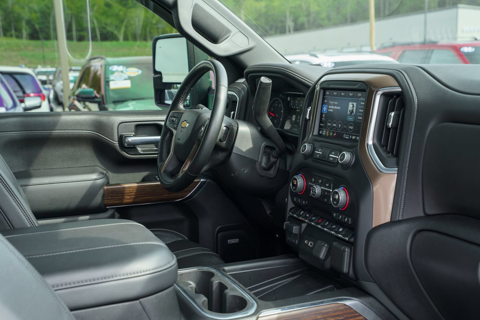 Used 2023 Chevrolet Silverado 2500 High Country AWD/4WD image 12