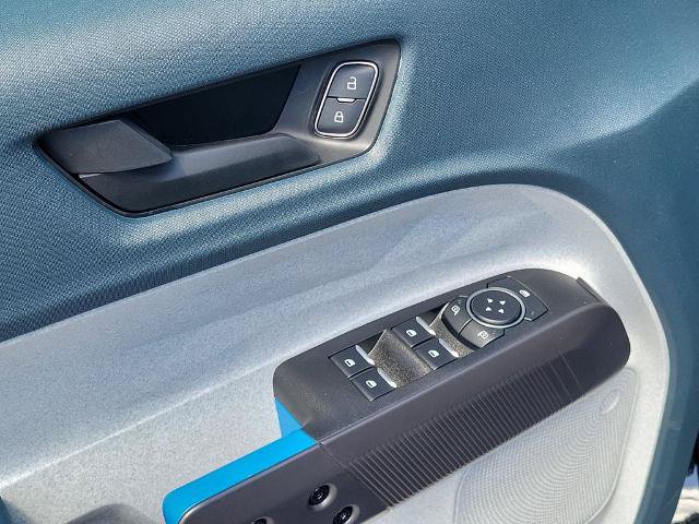 Certified 2025 Ford Maverick XLT FWD image 21