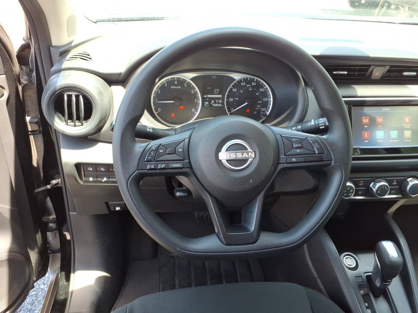 Used 2024 Nissan Kicks S FWD image 8