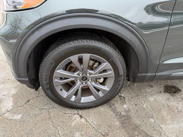 Certified 2022 Ford Explorer XLT w/ Equipment Group 202A image 23