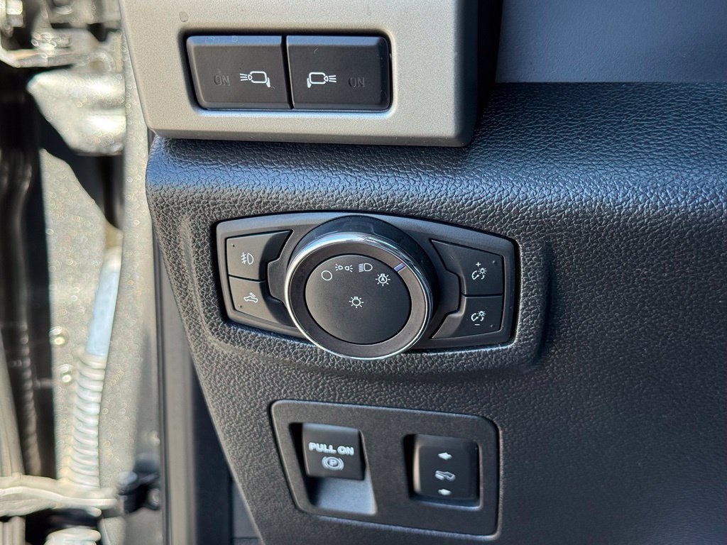 Certified 2019 Ford F150 Lariat w/ Equipment Group 501A Mid AWD/4WD image 17