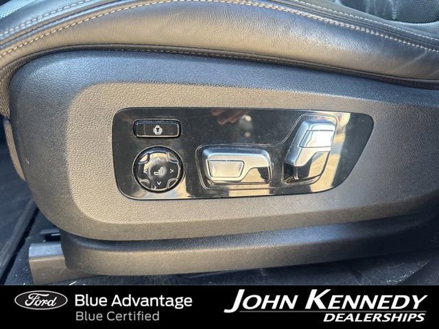Used 2022 BMW X7 xDrive40i w/ Executive Package image 11