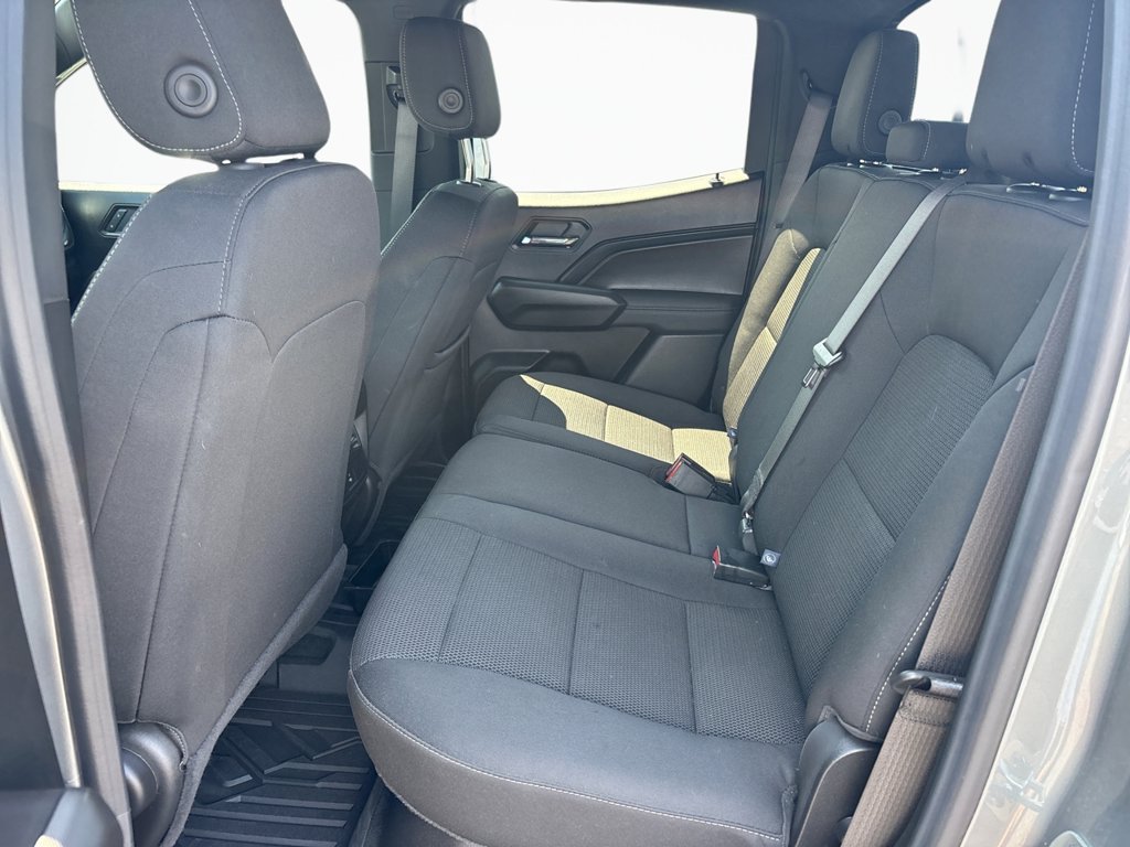 Used 2024 Chevrolet Colorado LT w/ LT Convenience Package RWD image 18