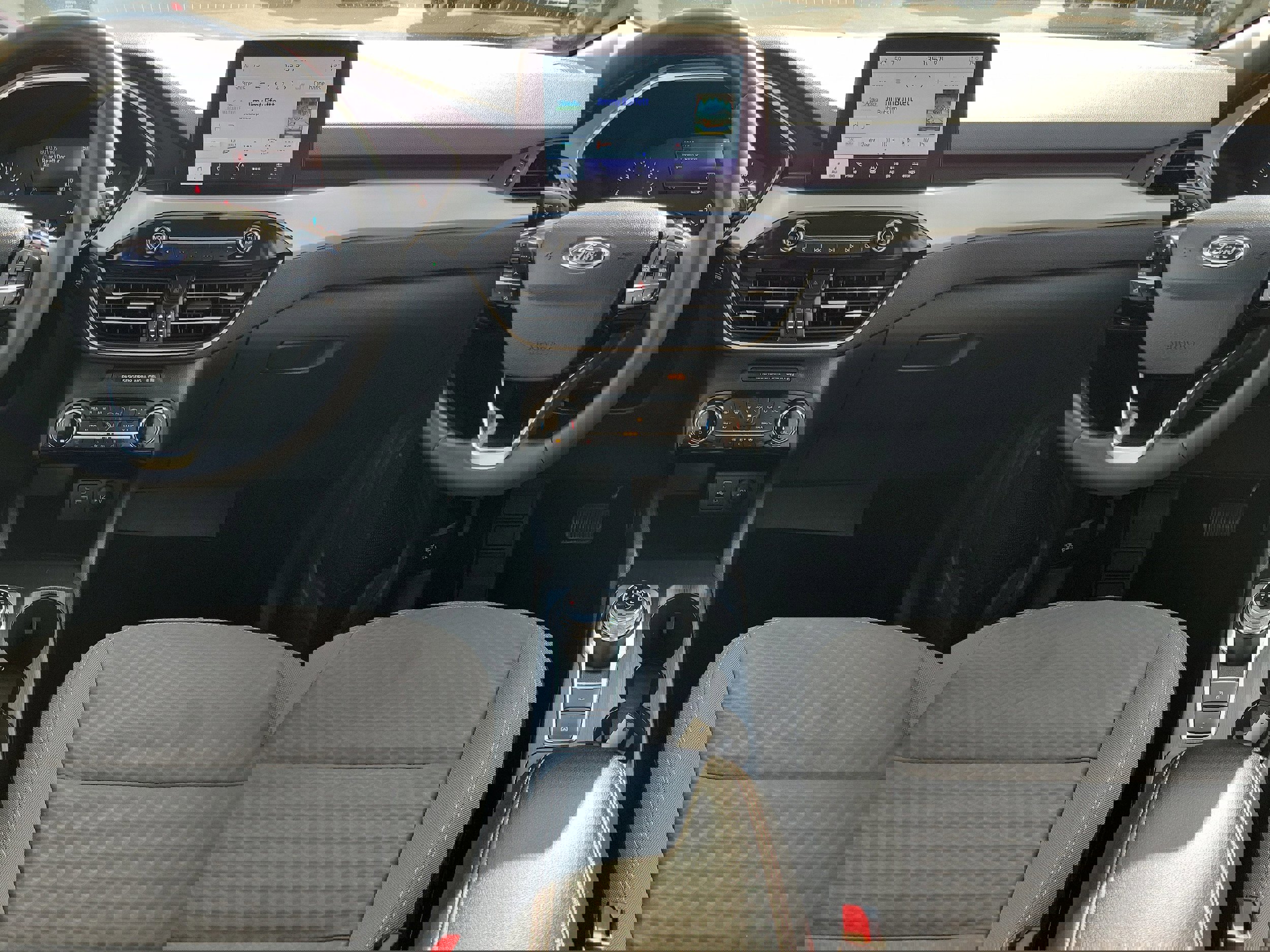 Certified 2022 Ford Escape SE w/ Convenience Package image 16