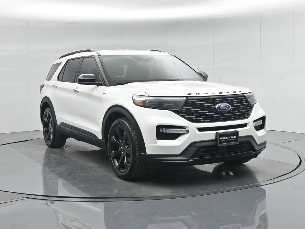 Certified 2023 Ford Explorer ST-Line w/ Class IV Trailer Tow Package image 52