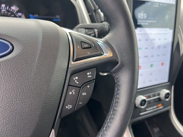 Certified 2023 Ford Edge SEL image 12