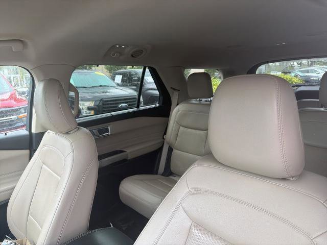 Certified 2022 Ford Explorer Limited w/ Equipment Group 301A image 10