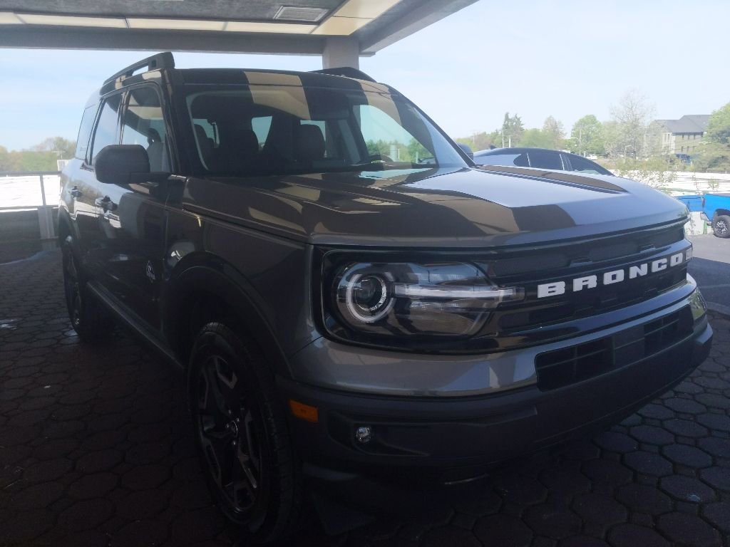 Certified 2024 Ford Bronco Sport Outer Banks w/ Tech Package AWD/4WD image 4