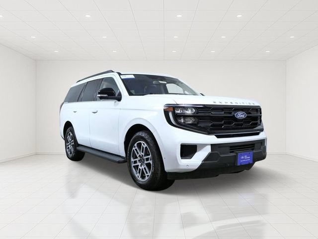 Certified 2025 Ford Expedition Active AWD/4WD image 1