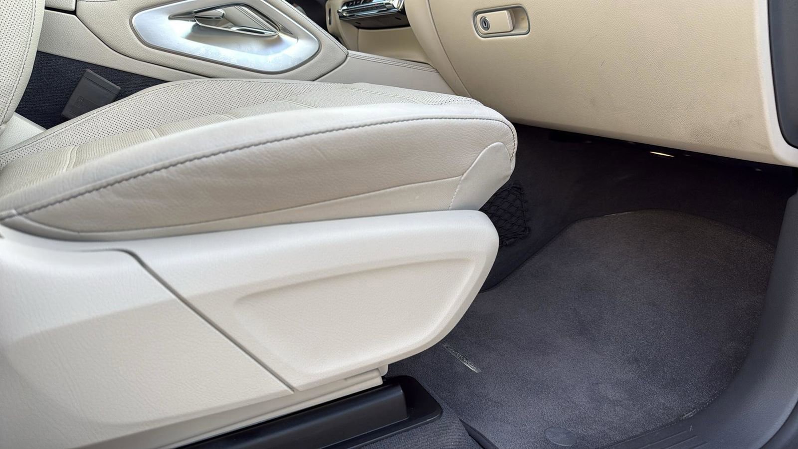 Used 2020 Mercedes-Benz GLE 450 4MATIC image 25