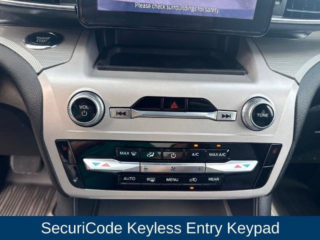 Certified 2023 Ford Explorer XLT w/ Equipment Group 202A RWD image 20