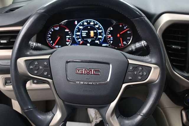 Used 2021 GMC Acadia Denali w/ Denali Ultimate Package AWD/4WD image 9