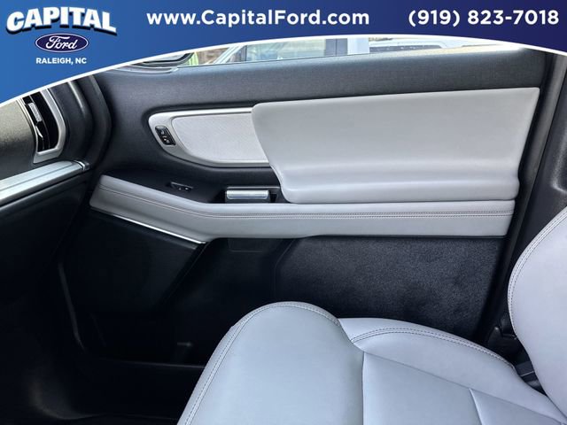 Certified 2025 Ford Expedition Max Active image 32