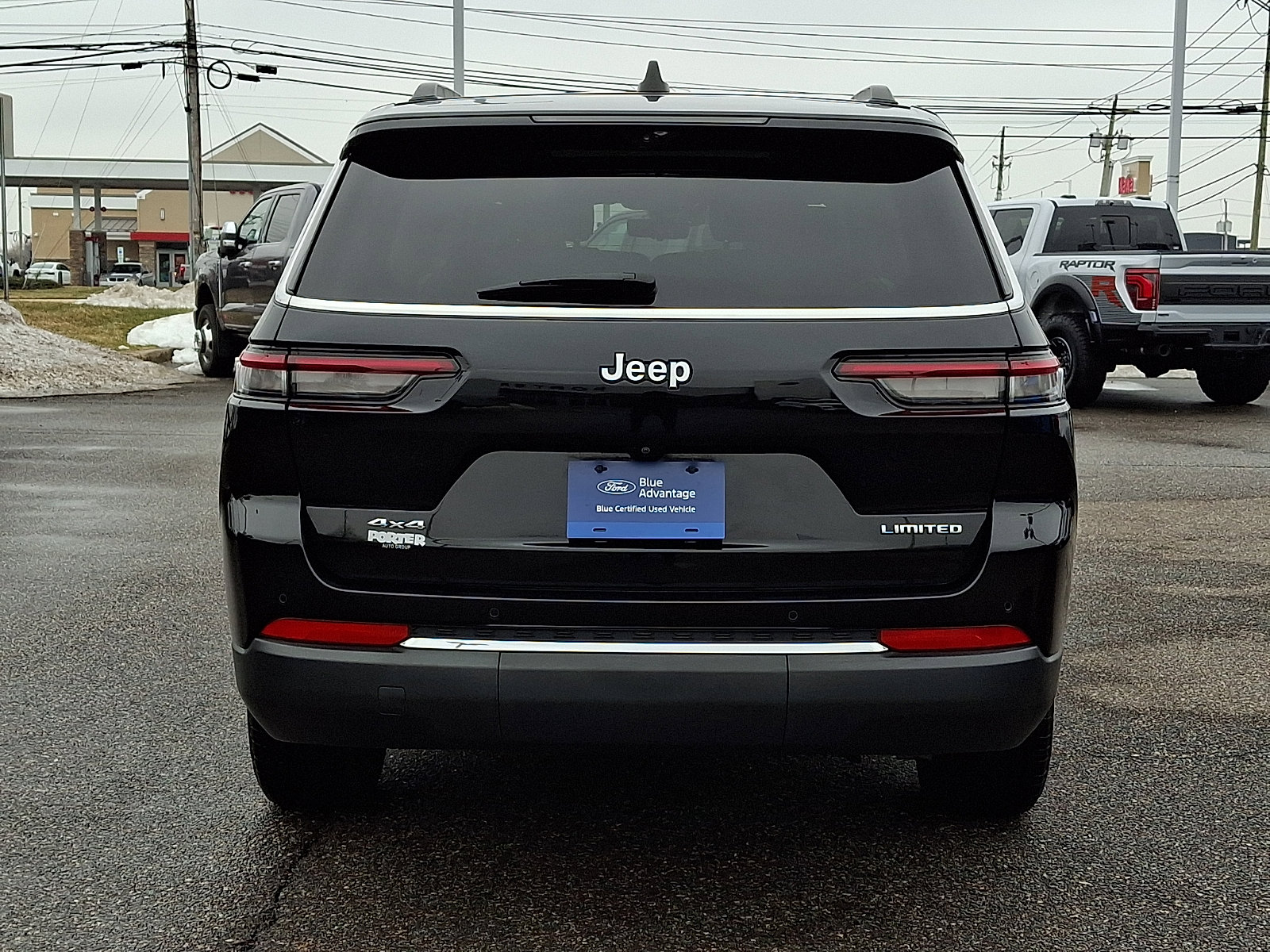 Used 2023 Jeep Grand Cherokee L Limited w/ Luxury Tech Group II image 9