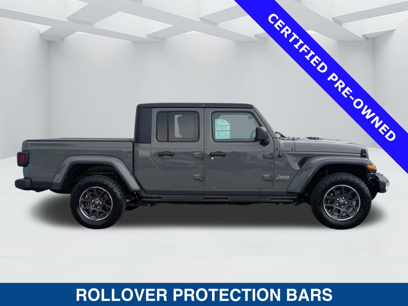 Used 2023 Jeep Gladiator Overland AWD/4WD image 4