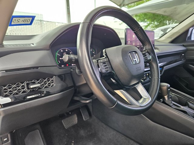 Used 2023 Honda Accord Touring image 9