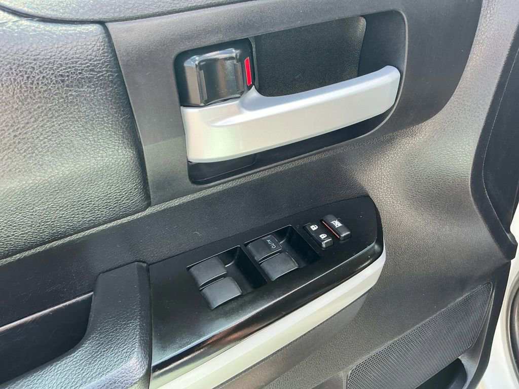 Used 2020 Toyota Tundra SR5 w/ SR5 Upgrade Package RWD image 16