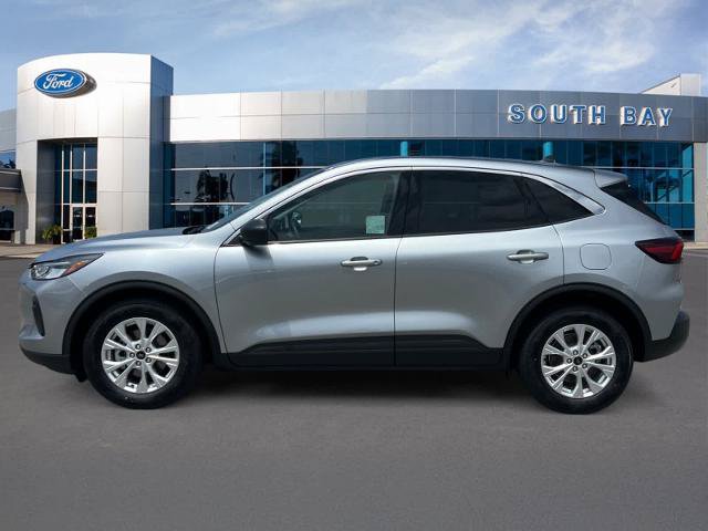 Certified 2023 Ford Escape Active FWD image 2