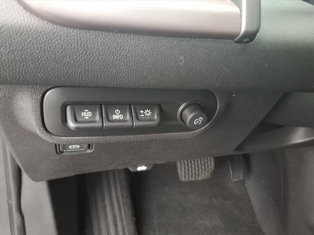 Used 2023 GMC Terrain AT4 w/ Tech Package image 13